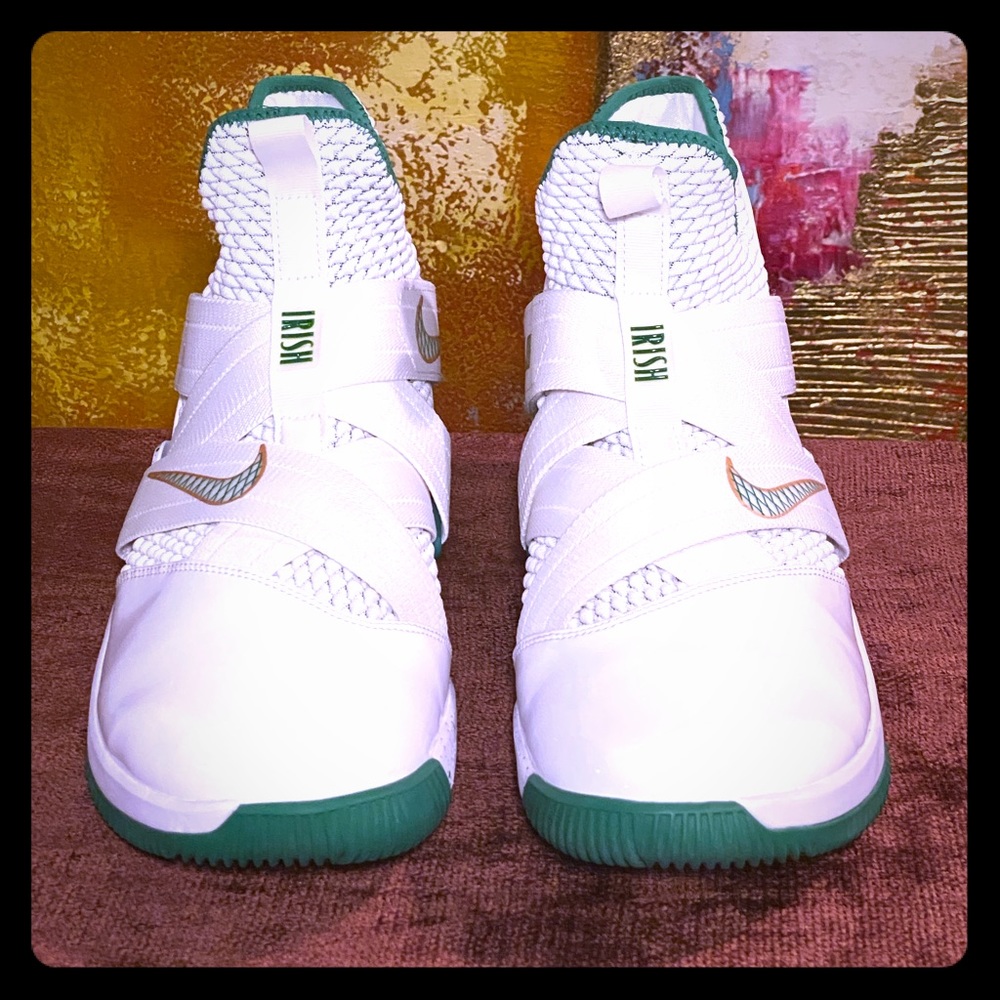 Nike LeBron Zoom Soldier 12 SVSM Home